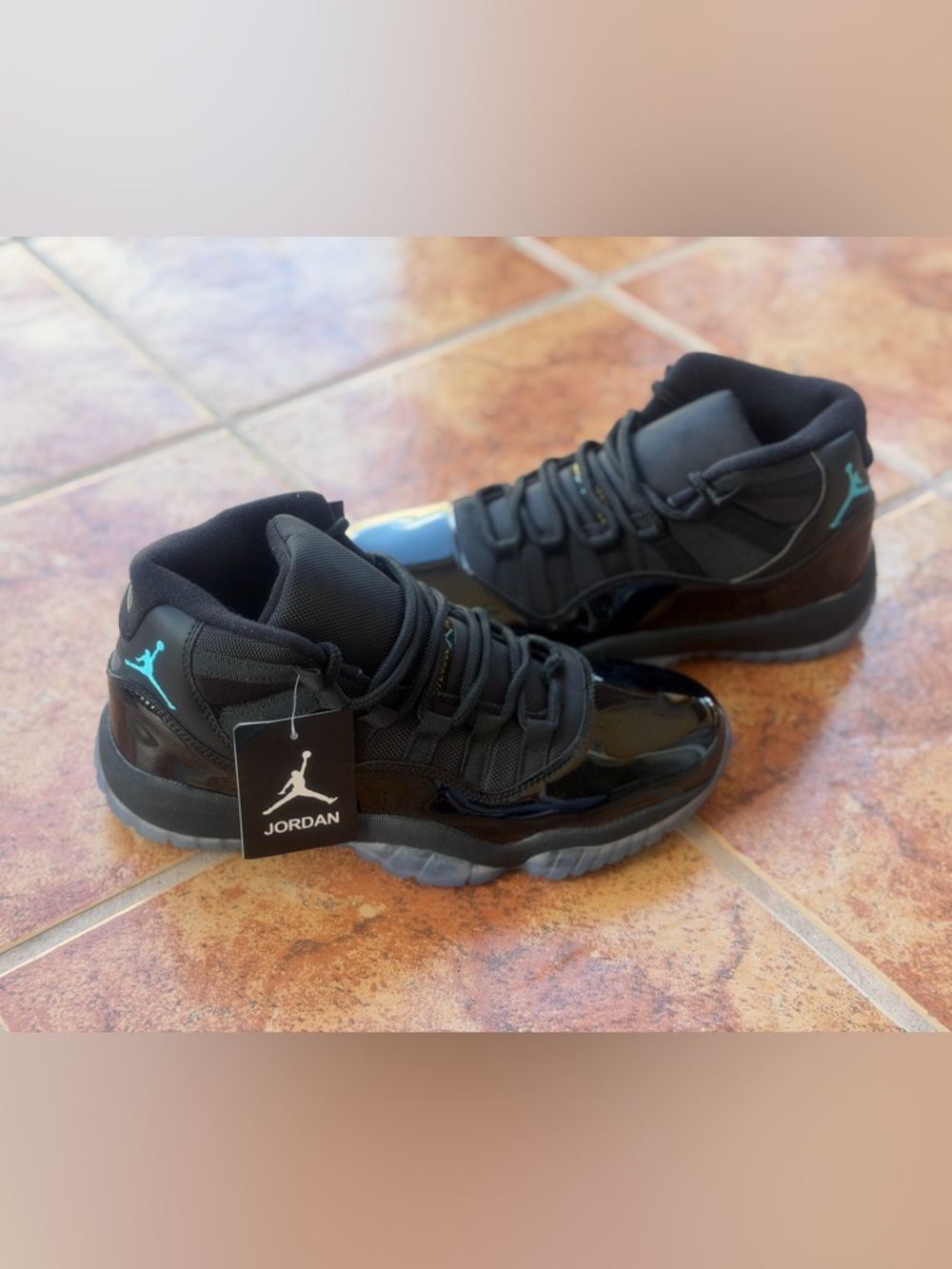 Size 8.5 Men’s And Women’s 10Jordan Retro 11 Gamma Blue 2025